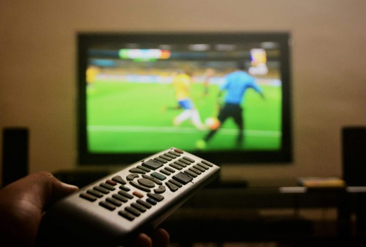 gledanje-utakmica-televizor